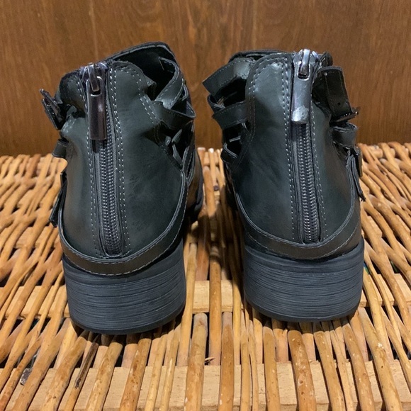 Charcoal Gray Strappy Ankle Boots Booties - Picture 5 of 8